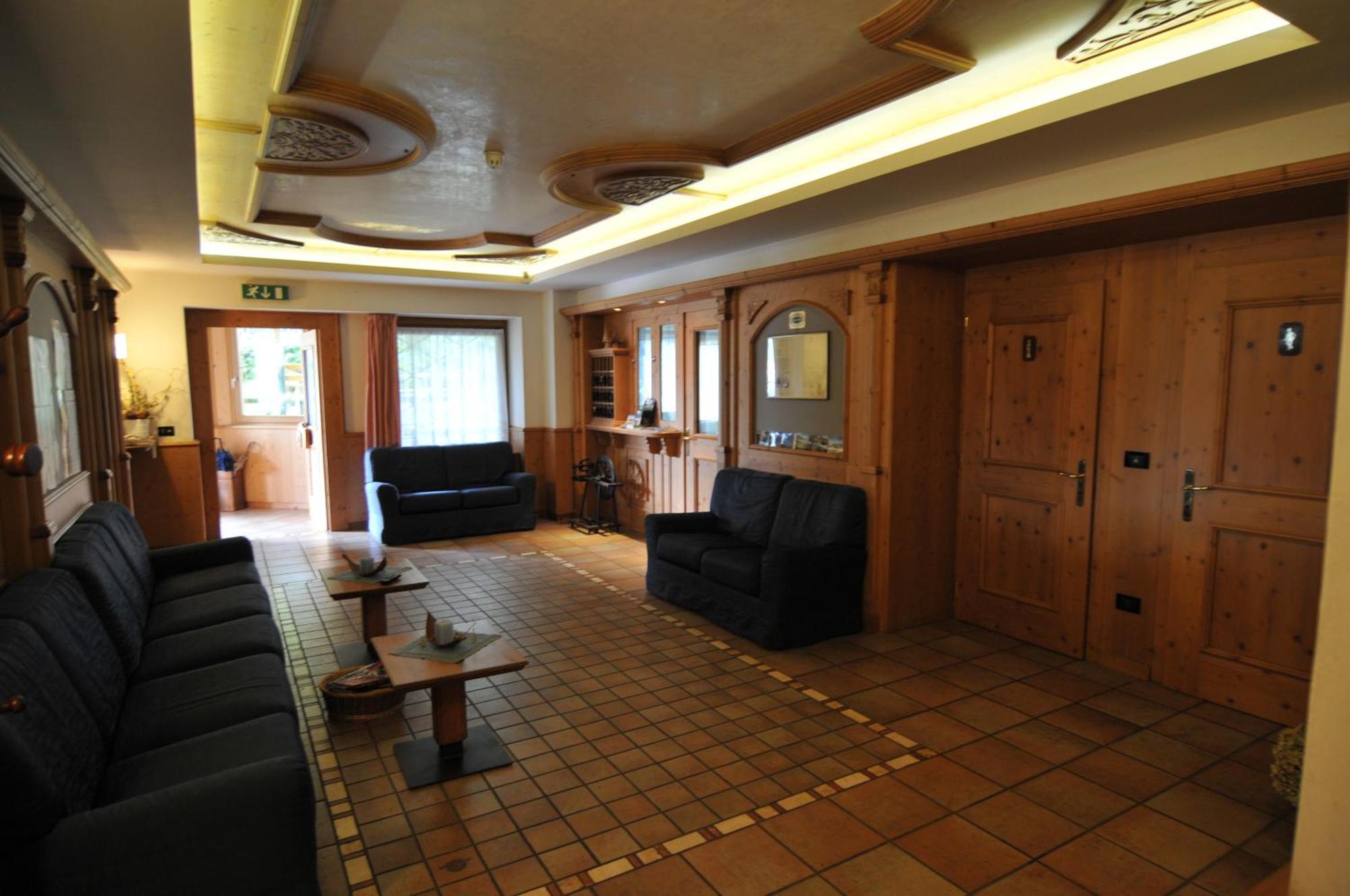 Al Pian Garni Hotel - B&B & Pizza Vattaro Exterior foto