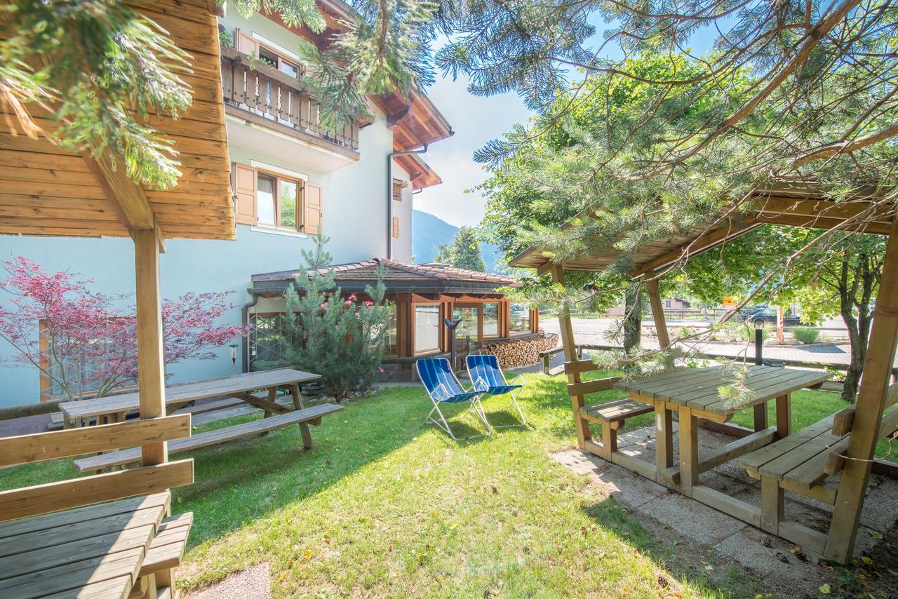 Al Pian Garni Hotel - B&B & Pizza Vattaro Exterior foto